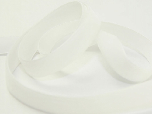 Berisfords Velvet Ribbon Mini Roll 9607 Ecru