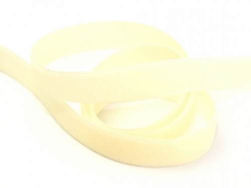 Berisfords Velvet Ribbon Mini Roll 9564 Eggshell