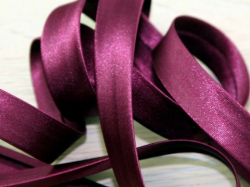 Prym Duchesse Satin Bias Binding Tape Blackberry