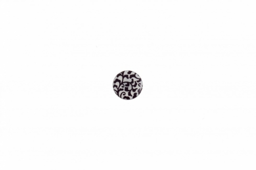 Trimits Round Leaf Shank Buttons Pearl & Black