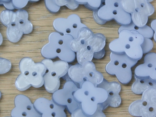 Trimits Pearlised Butterfly Buttons (Value Pack) Light Blue
