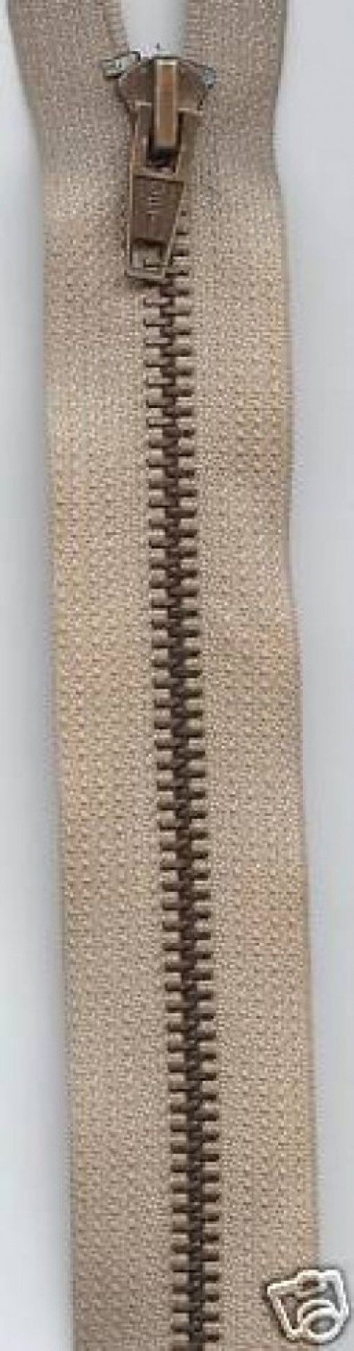 Opti Antique Metal Open End Zips Beige