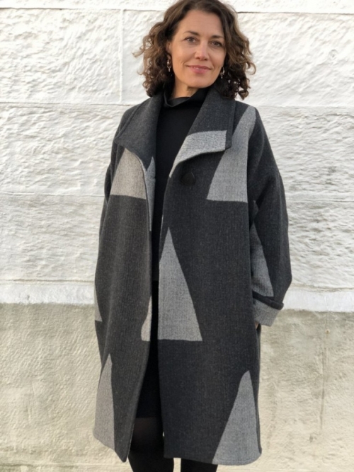 Tessuti Paper Sewing Pattern Soho Coat