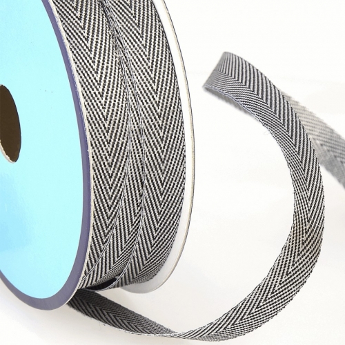 Stephanoise Metallic Twill Tape Black & Silver