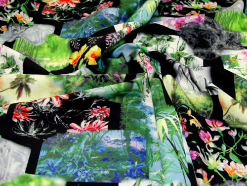Deadstock Digital Print Smooth Crepe Fabric Multicoloured