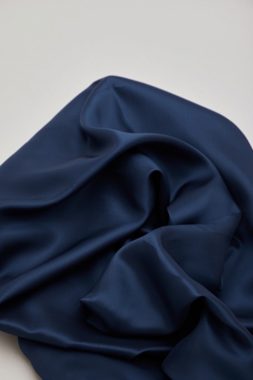Mind The MAKER Viscose Plain Lining Fabric Navy