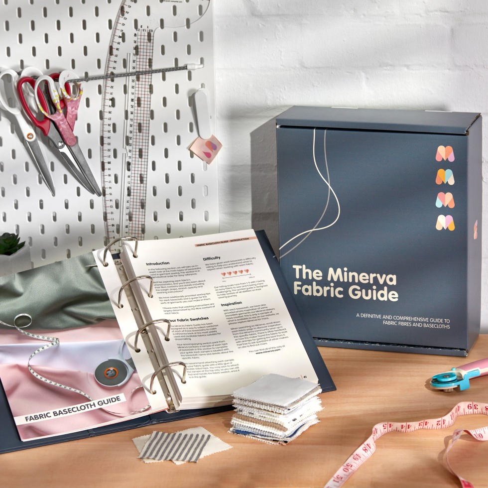 Minerva Fabric Guide - The Definitive Guide to Fabrics & Fibres - Includes 70 Swatches | Minerva